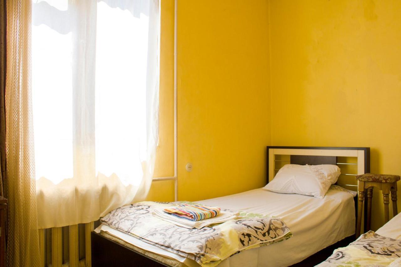 Nino'S Guest House Tbilisi Buitenkant foto