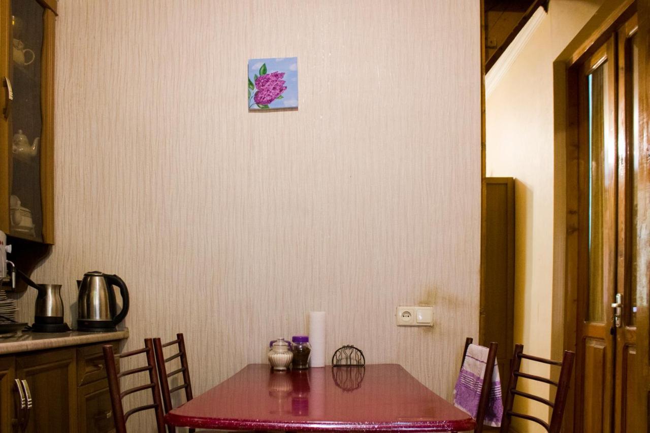 Nino'S Guest House Tbilisi Buitenkant foto